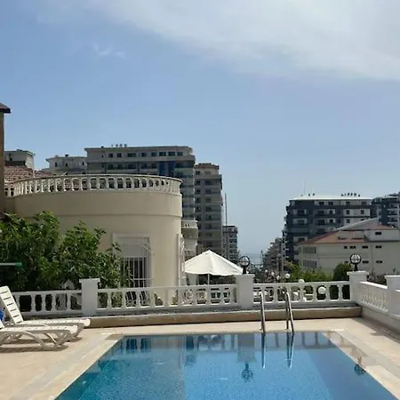 فيلة Gold Da Oezel Havuzlu Muhtesem ألانيا